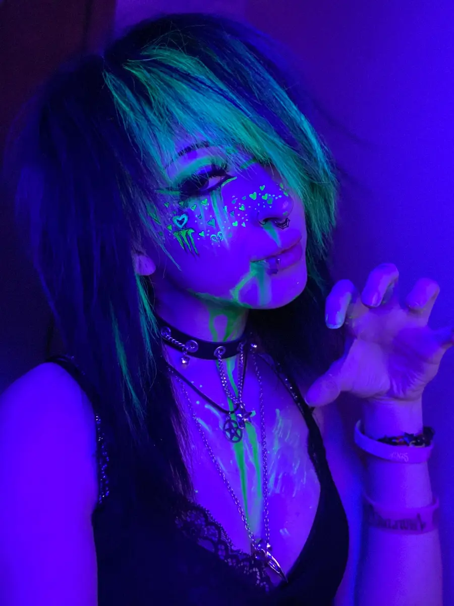 Auzzeybunnie story image